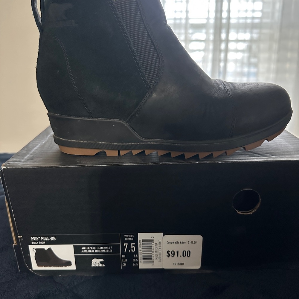 Sorel Evie II booties